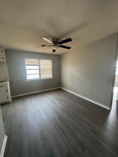 2818 S 39th St - Photo 3 of 12