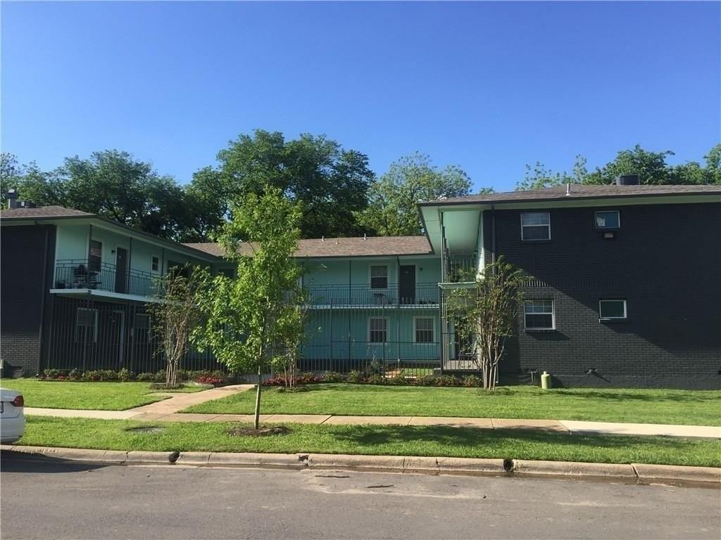 701 Elsbeth St #201 - Photo 2 of 14