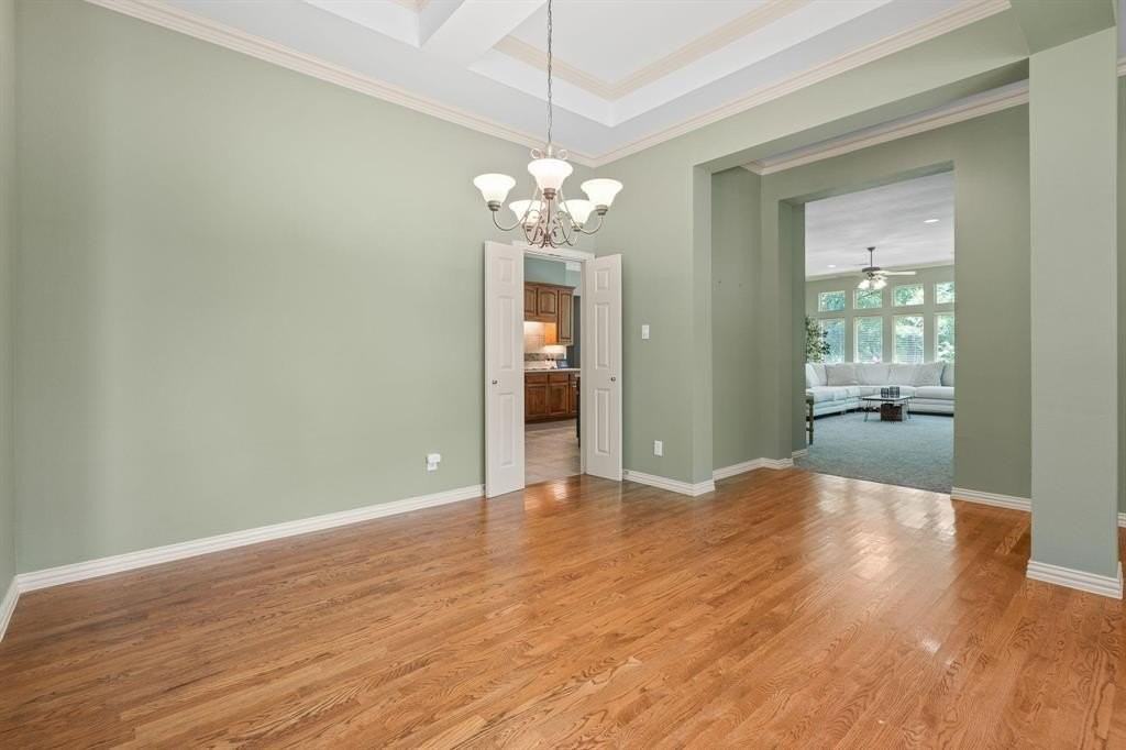 9 Avalon Dr - Photo 7 of 38