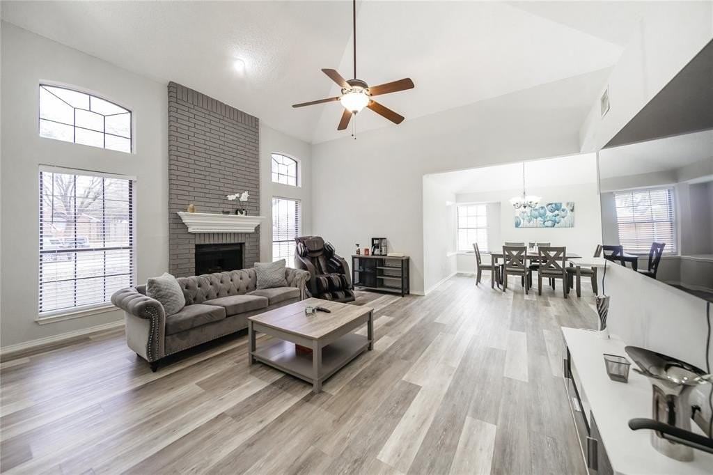 801 Fawn Valley Dr - Photo 5 of 39