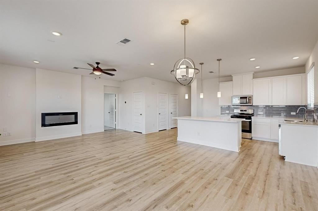 353 Princewood Dr - Photo 5 of 30