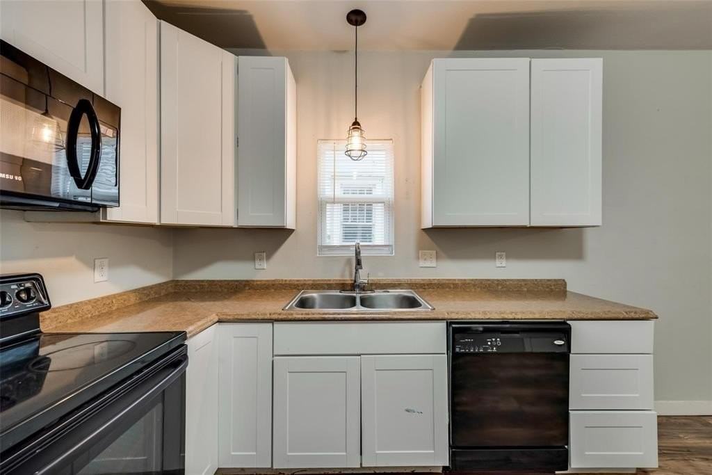 626 W Crawford St #101 - Photo 3 of 6