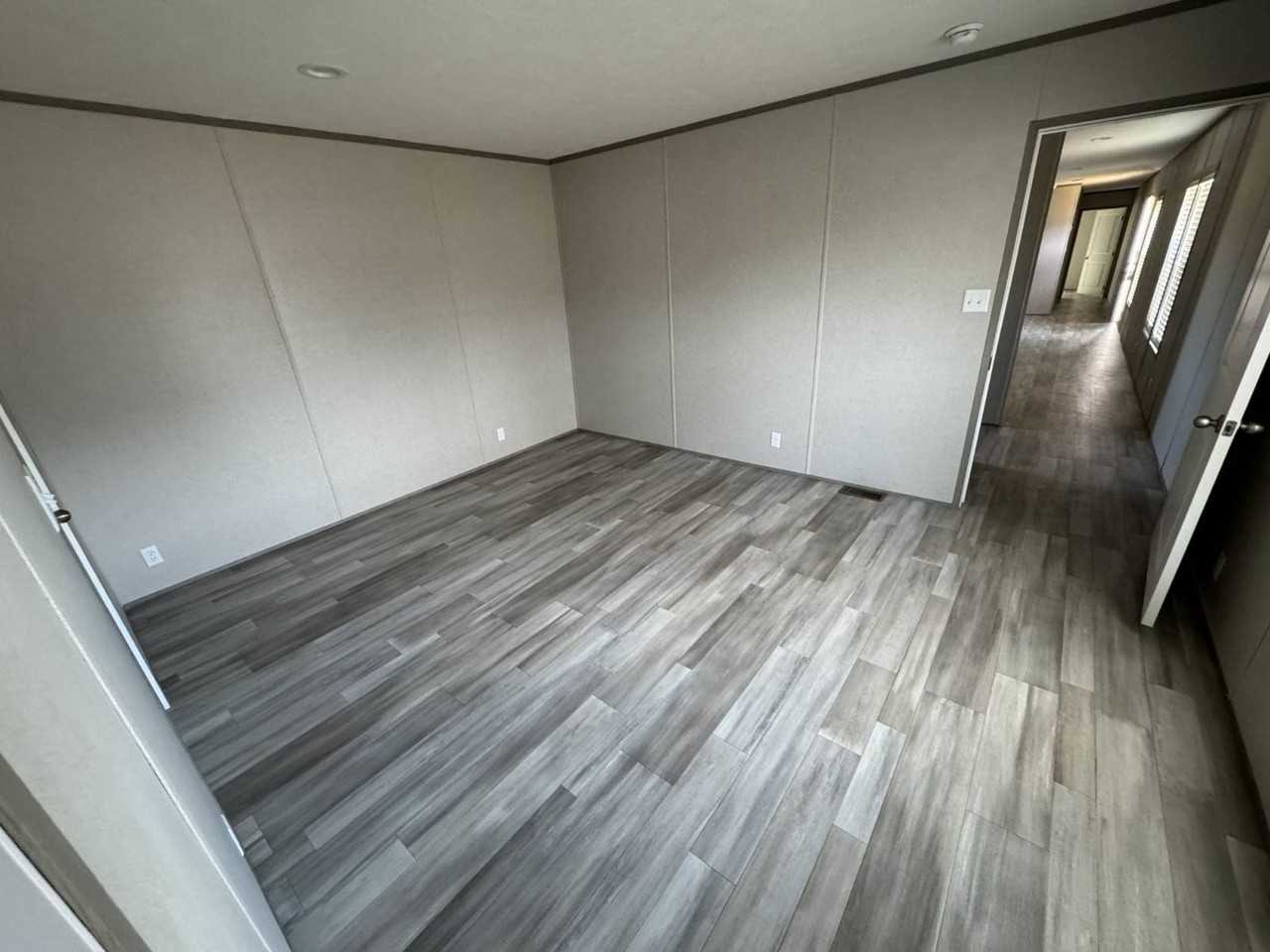 22 Whitlock Park Dr - Photo 6 of 10