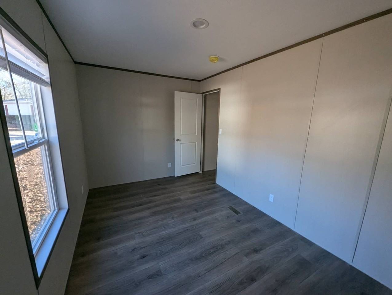 100 Near Lake Cir #22 - Photo 5 of 10