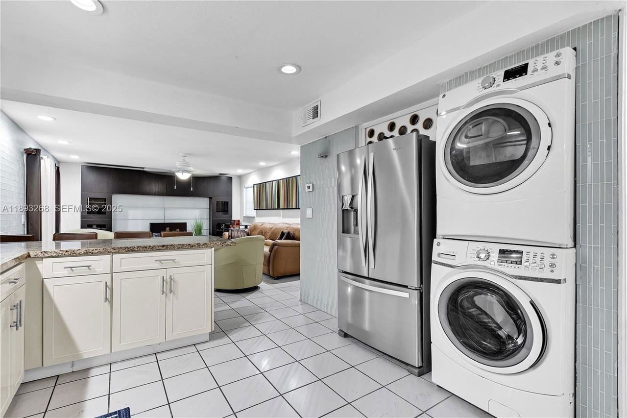 8909 Sw 108th Ct - Photo 7 of 8