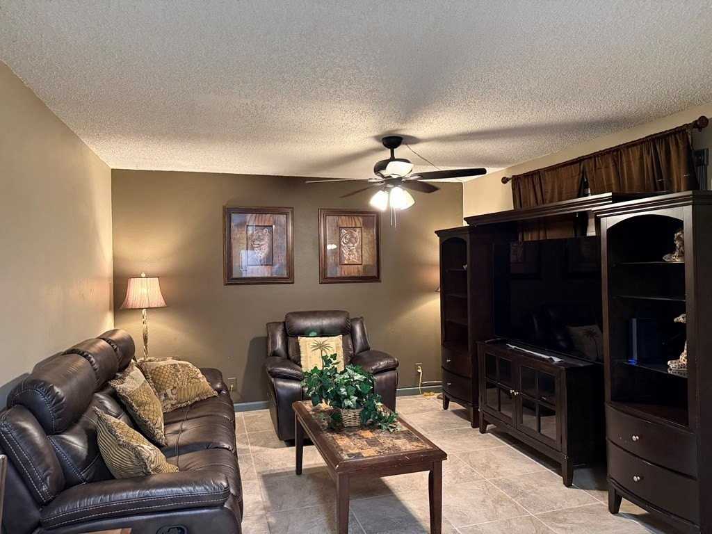 6701 Eastridge Rd Apt 1118 - Photo 4 of 8