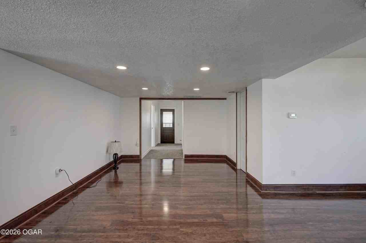 6475 Se 20th St - Photo 7 of 30