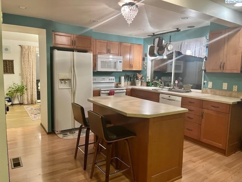 2339 Davison Ave - Photo 2 of 16