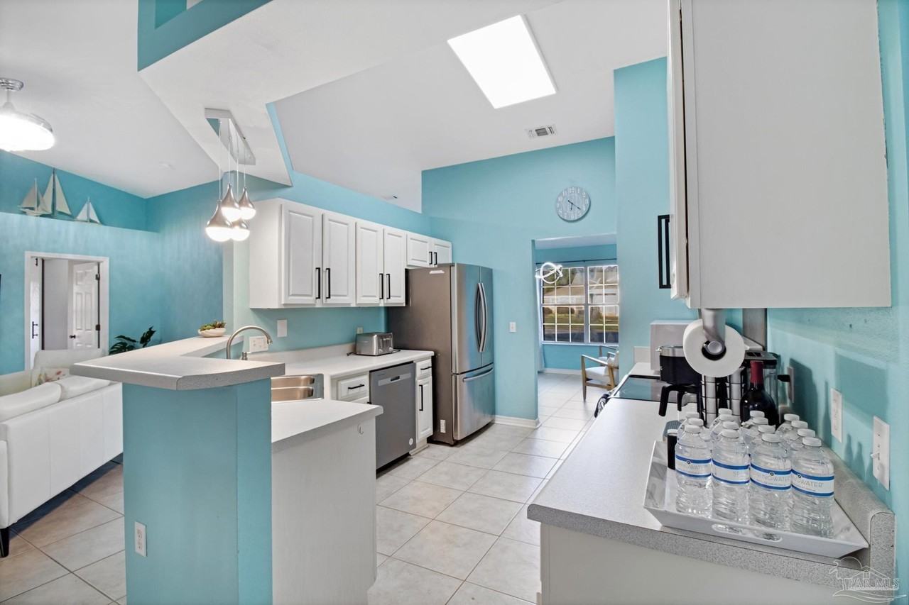 1675 Winding Shore Dr - Photo 6 of 50