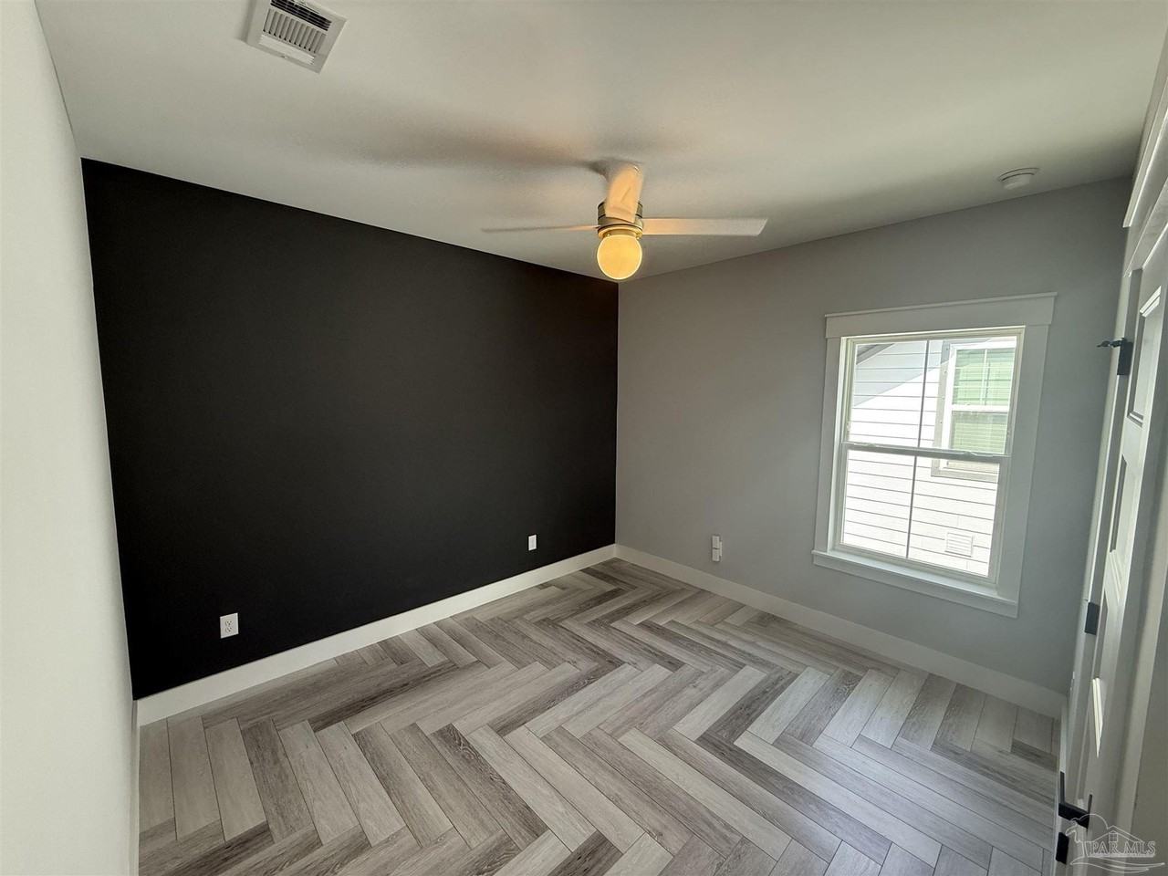 1011 N K St - Photo 6 of 20