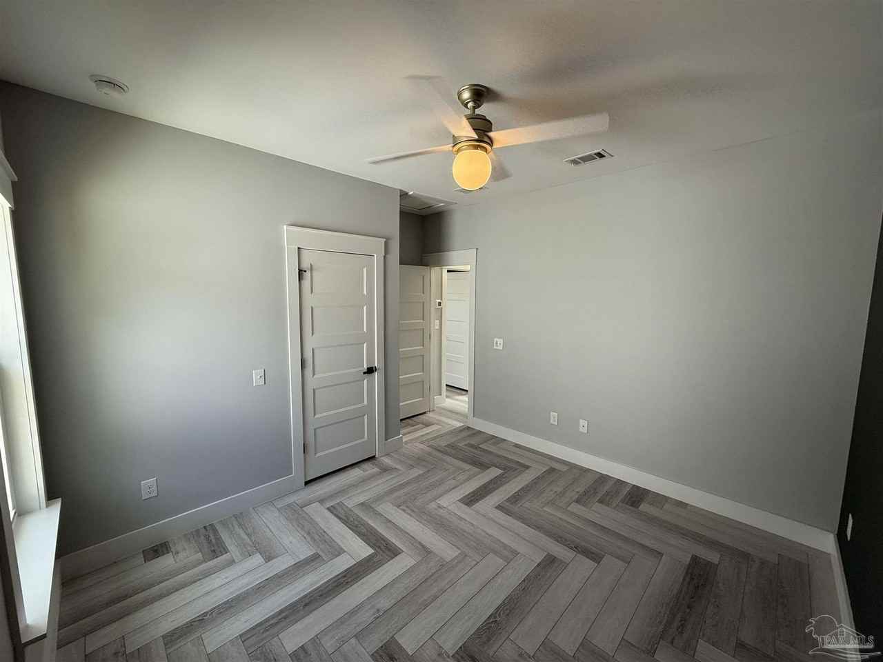 1011 N K St - Photo 7 of 20