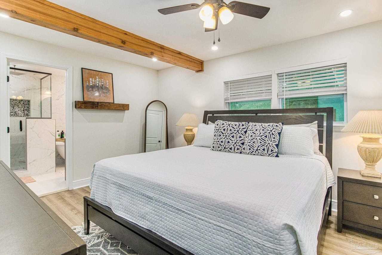 814 W Gonzalez St - Photo 6 of 39