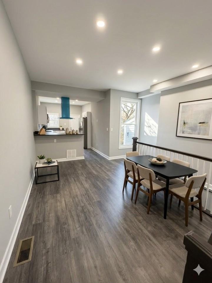 Dolphin St - Photo 3 of 7