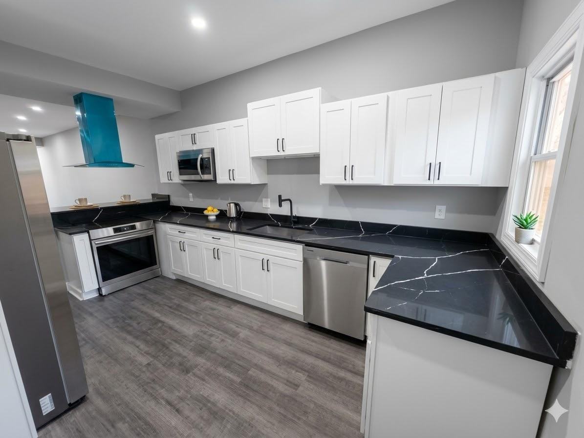 Dolphin St - Photo 4 of 7