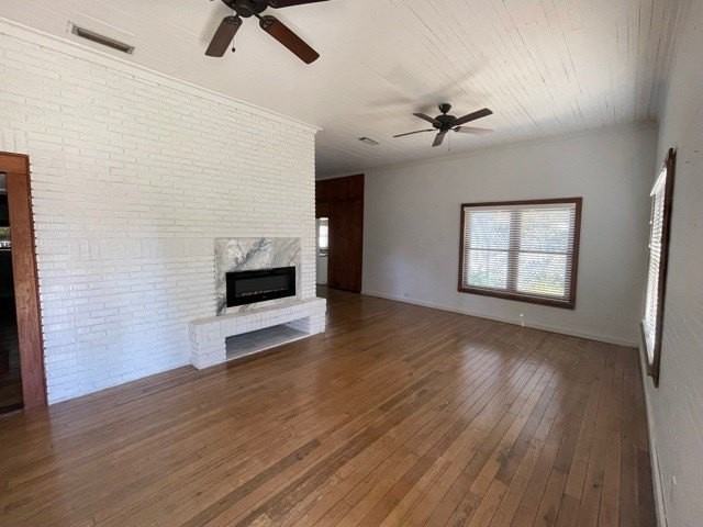 123 Avenue C - Photo 3 of 16