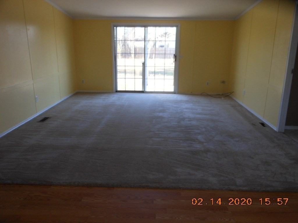 450 Santa Anna St - Photo 5 of 11