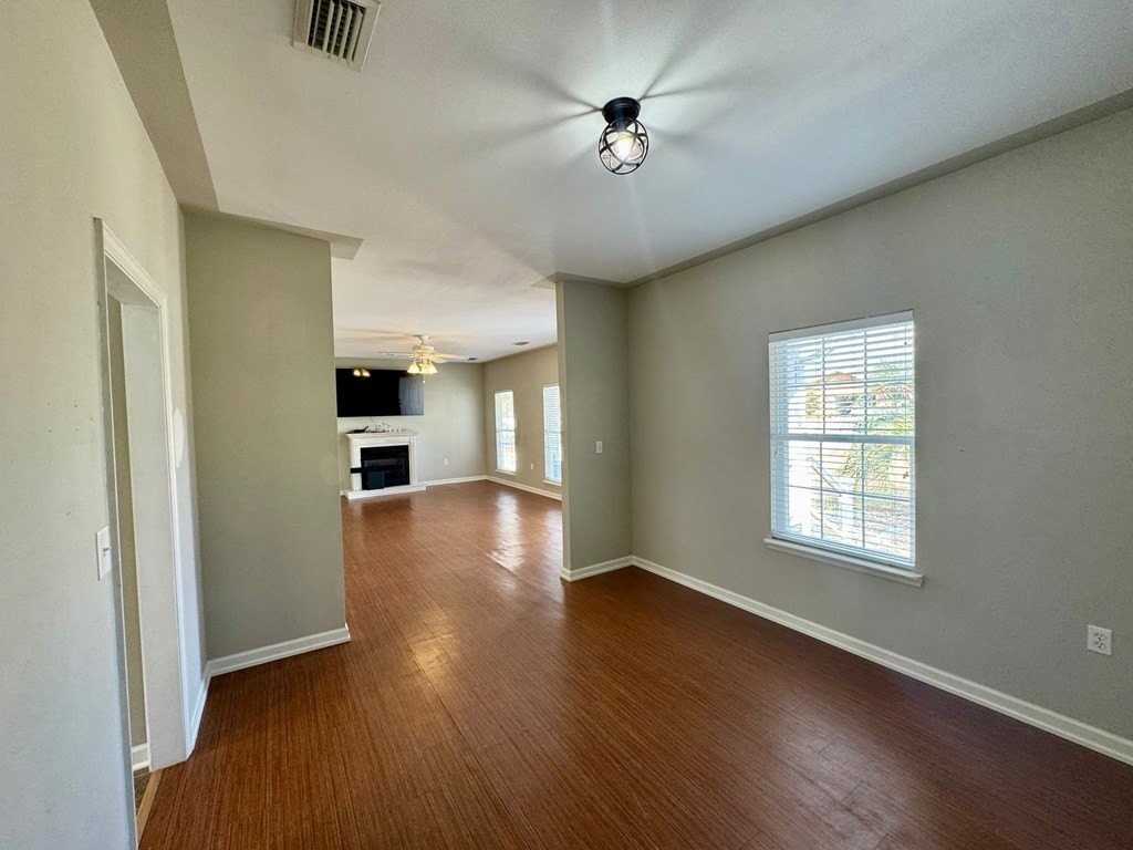 2008 Marvin Ave - Photo 7 of 31