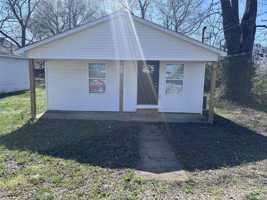 featured image of 848 Hope St