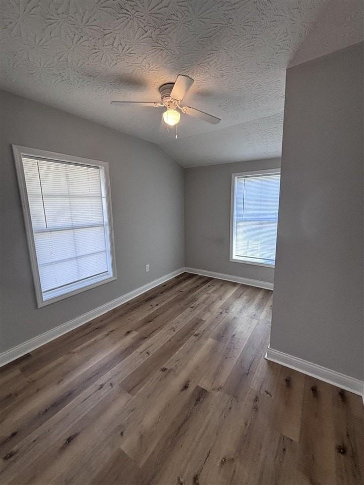 848 Hope St - Photo 6 of 8