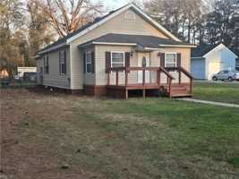 featured image of 1017 Geneva Ave