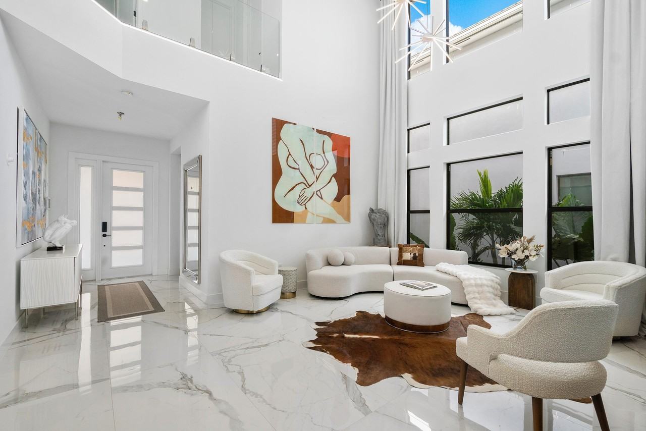 17533 Sparkling River Rd - Photo 4 of 36