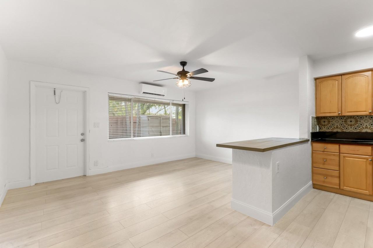 1125 Sw 15th Ave Apt 3 - Photo 5 of 27