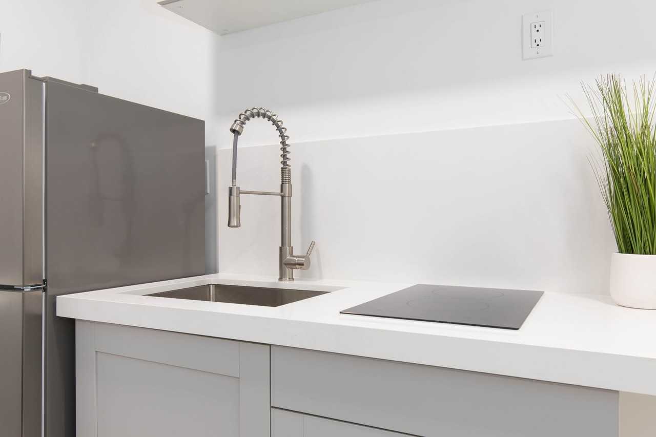 1826 Jefferson St - Photo 5 of 13