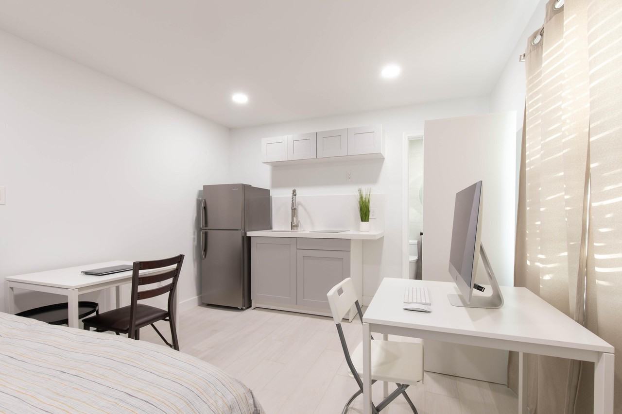 1826 Jefferson St - Photo 6 of 13