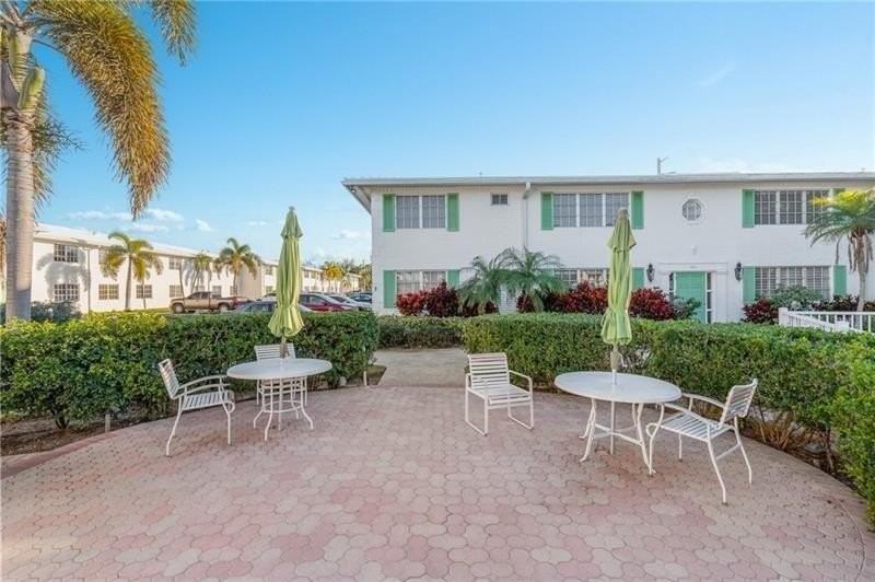 1851 Ne 62nd St Apt 603 - Photo 7 of 9