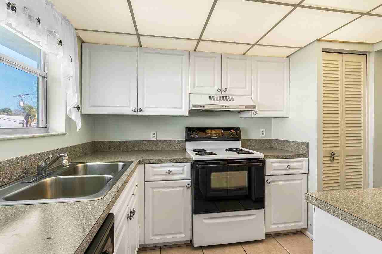 1100 Ponce De Leon Cir Apt N210 - Photo 5 of 26