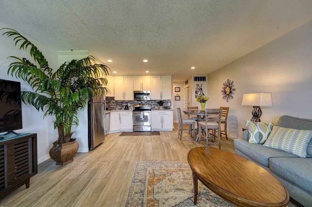 5208 Ne 24th Ter Apt F314 - Photo 3 of 20