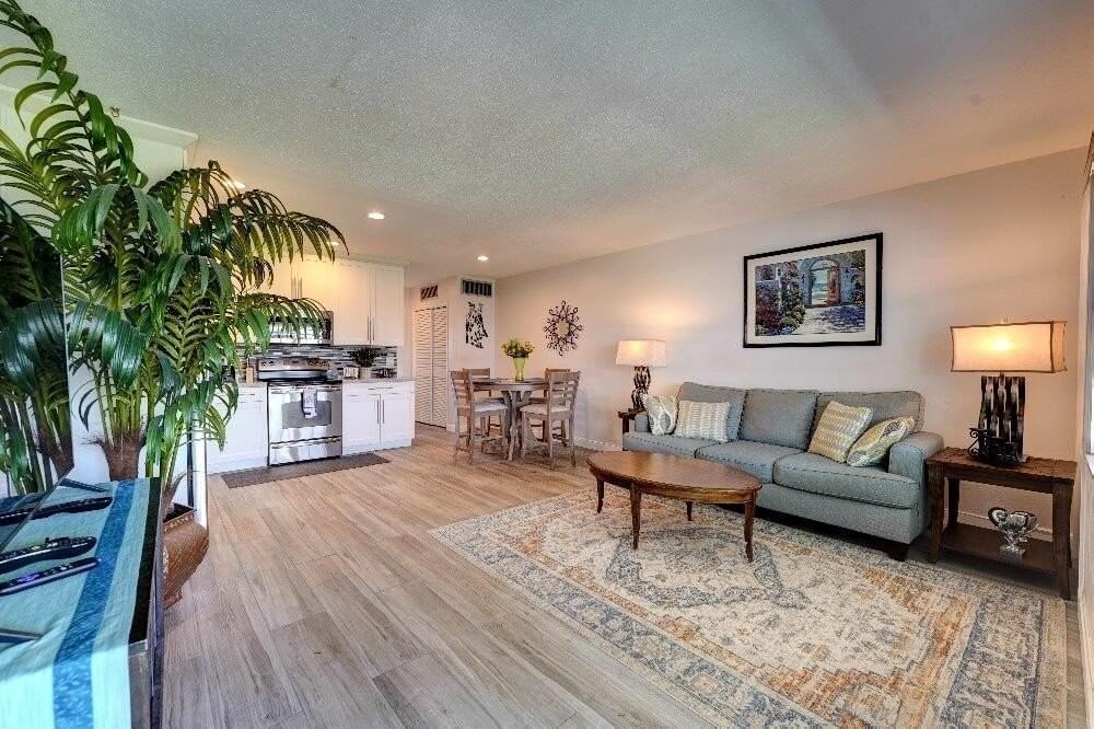 5208 Ne 24th Ter Apt F314 - Photo 4 of 20