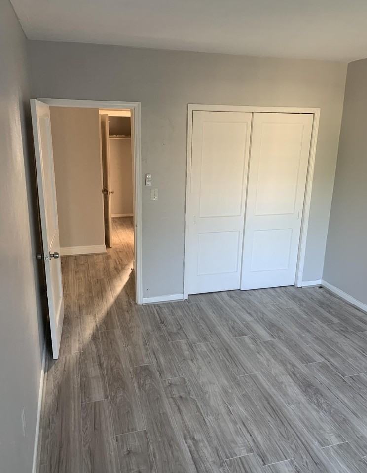 555 Sw 16th Ave Unit 13 - Photo 4 of 8