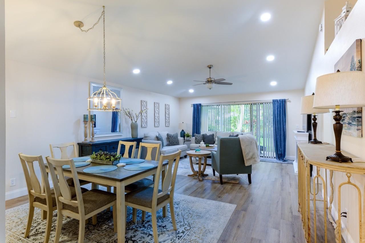 830 Club Dr - Photo 3 of 15