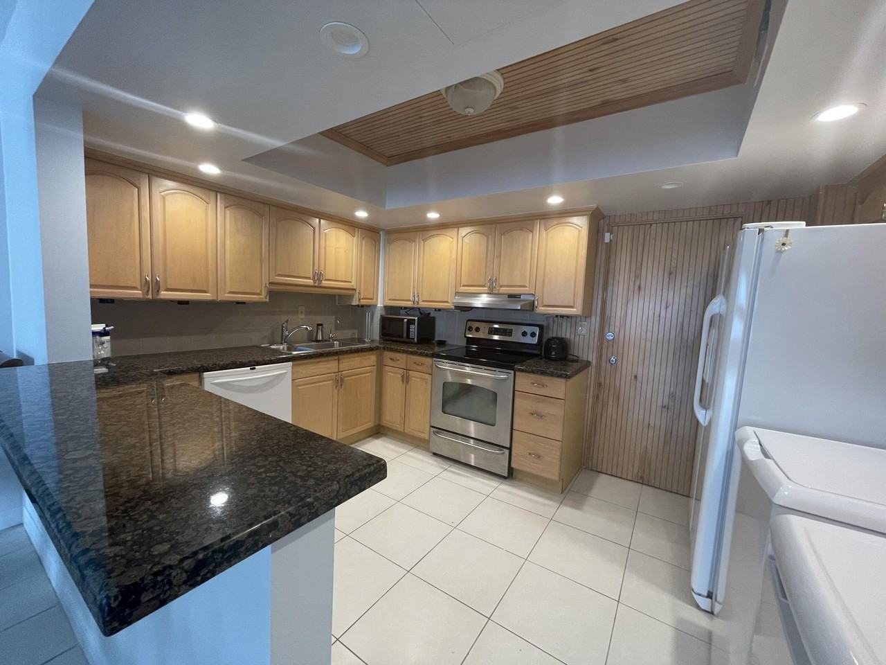 3850 Galt Ocean Dr Apt 208 - Photo 6 of 16