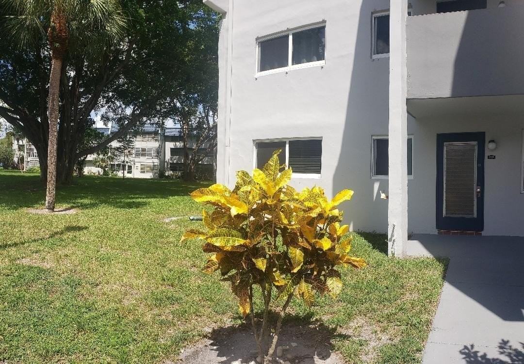 7897 Golf Circle Dr Apt 112 - Photo 3 of 33