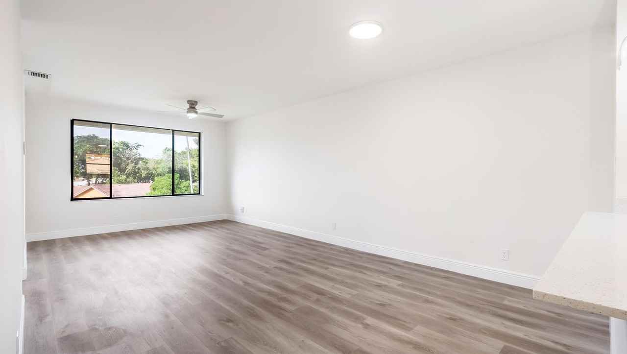 11477 Nw 39th Ct Apt 301-1 - Photo 6 of 28