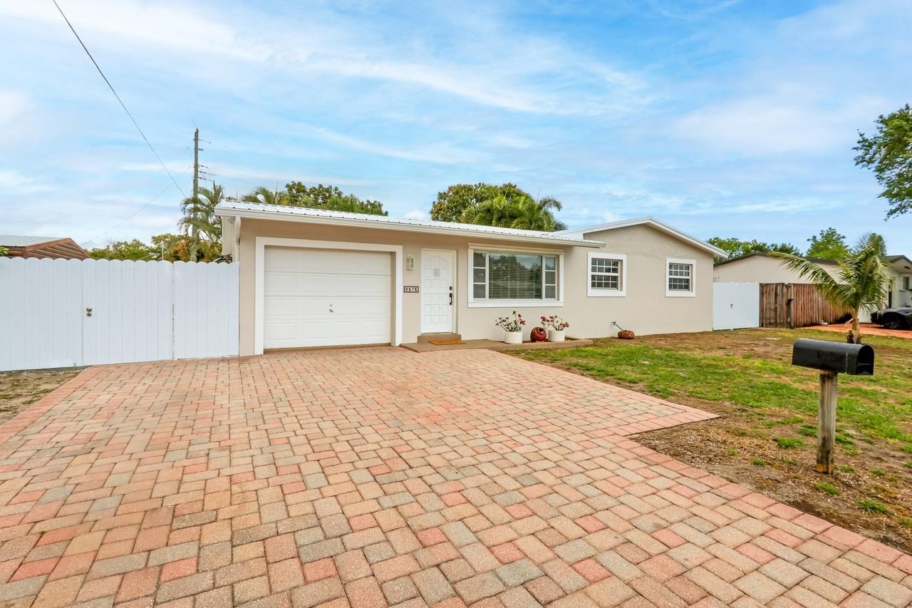 6573 Eaton St - Photo 2 of 38