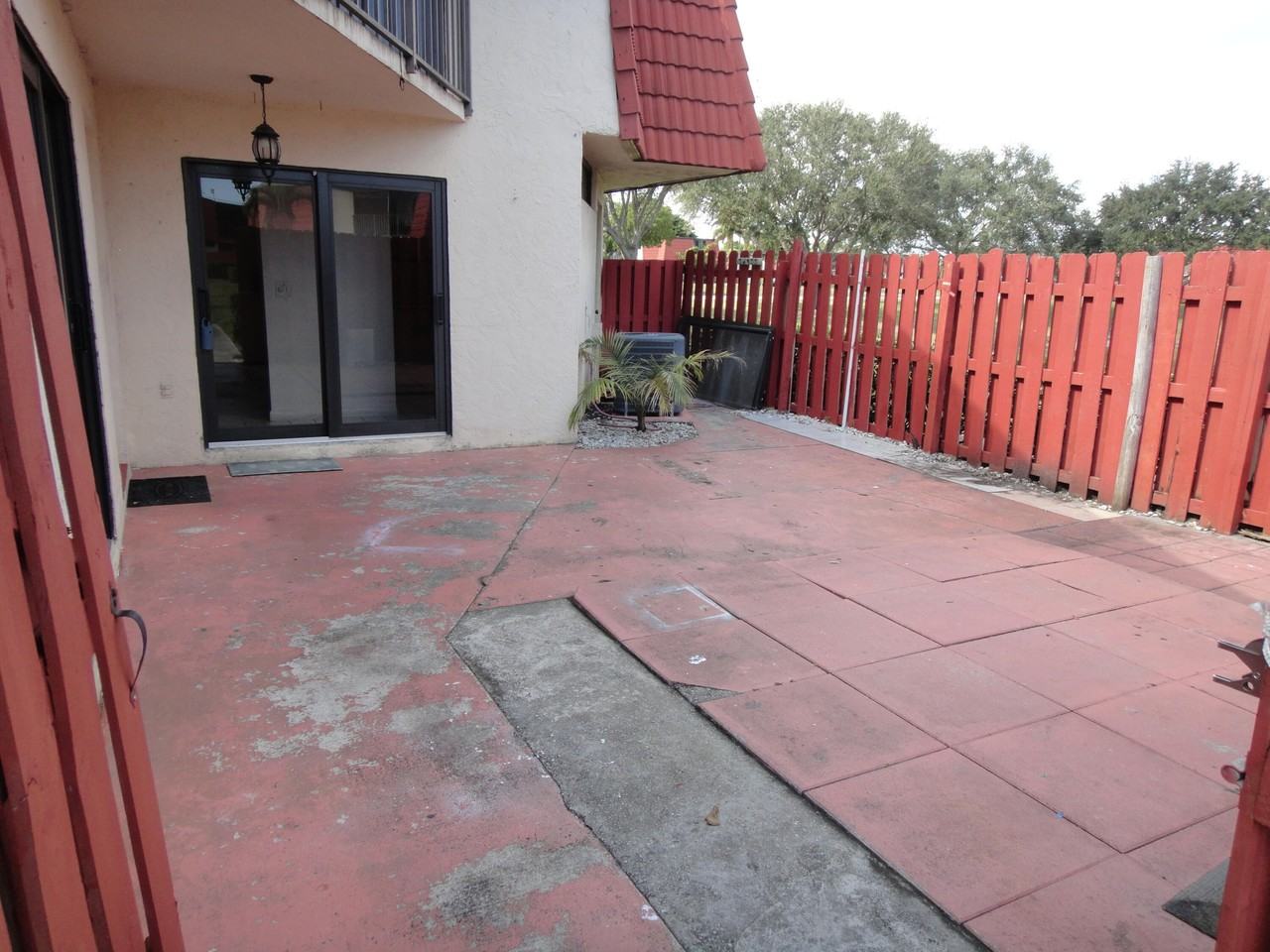 3679 Victoria Dr - Photo 2 of 15