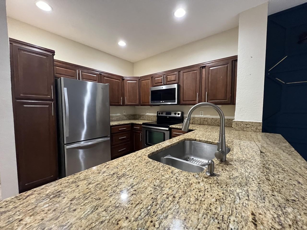 9498 S Military Trl - Photo 7 of 10