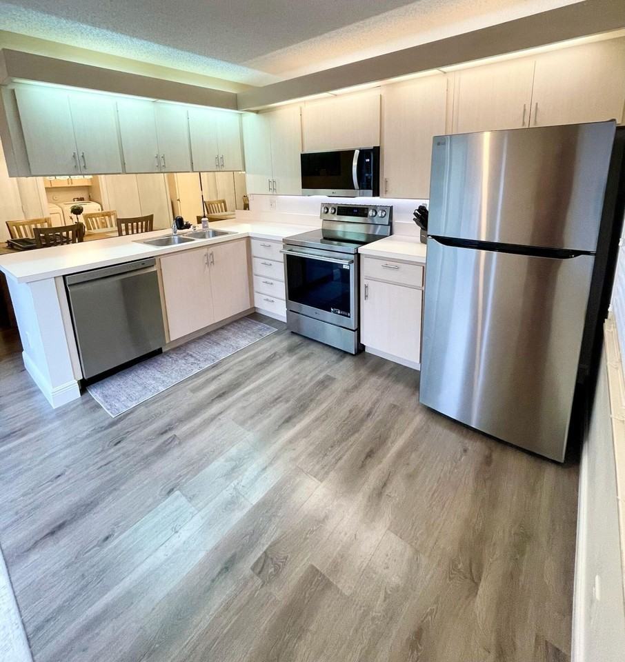 1917 Stratford Way - Photo 6 of 22