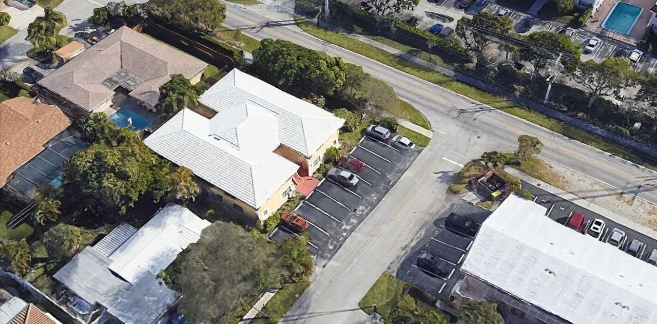 1420 Se 4th Ave Apt 4 - Photo 7 of 12