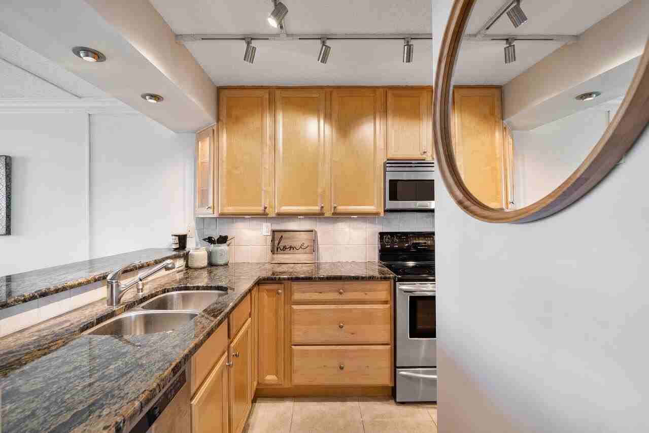 9 Royal Palm Way Unit 6060 - Photo 6 of 31