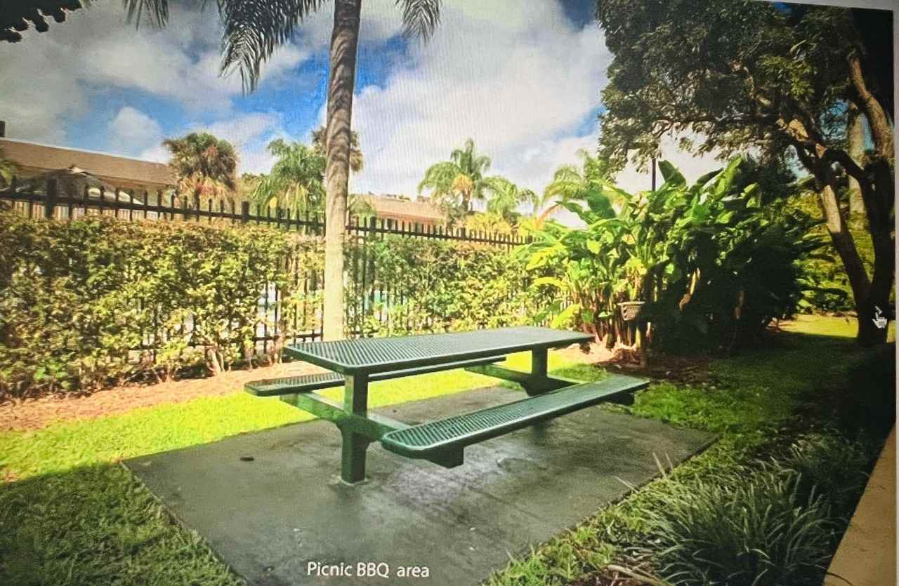 5150 Ne 6th Ave Apt 130 - Photo 7 of 11