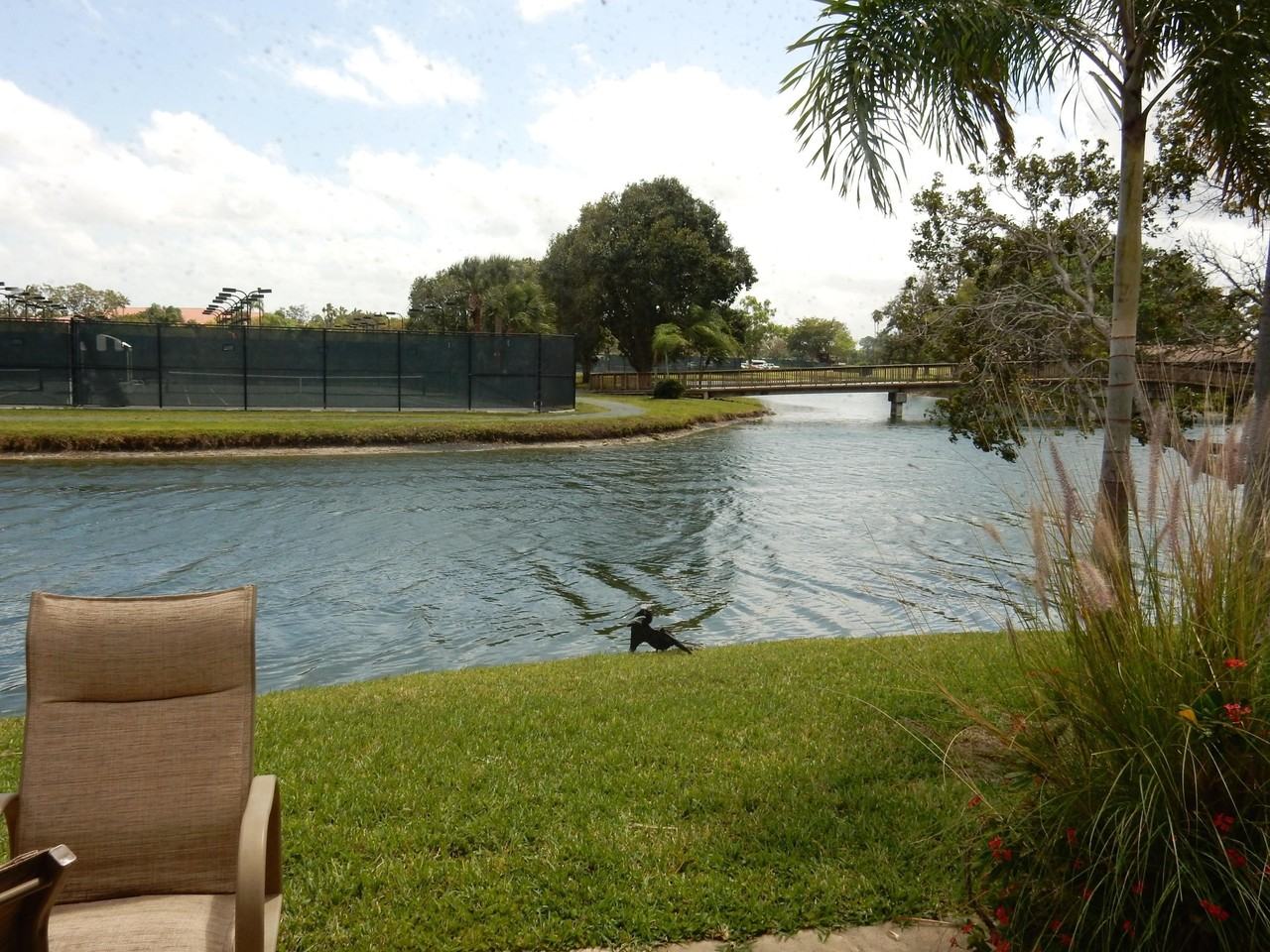 311 Club Dr - Photo 4 of 12