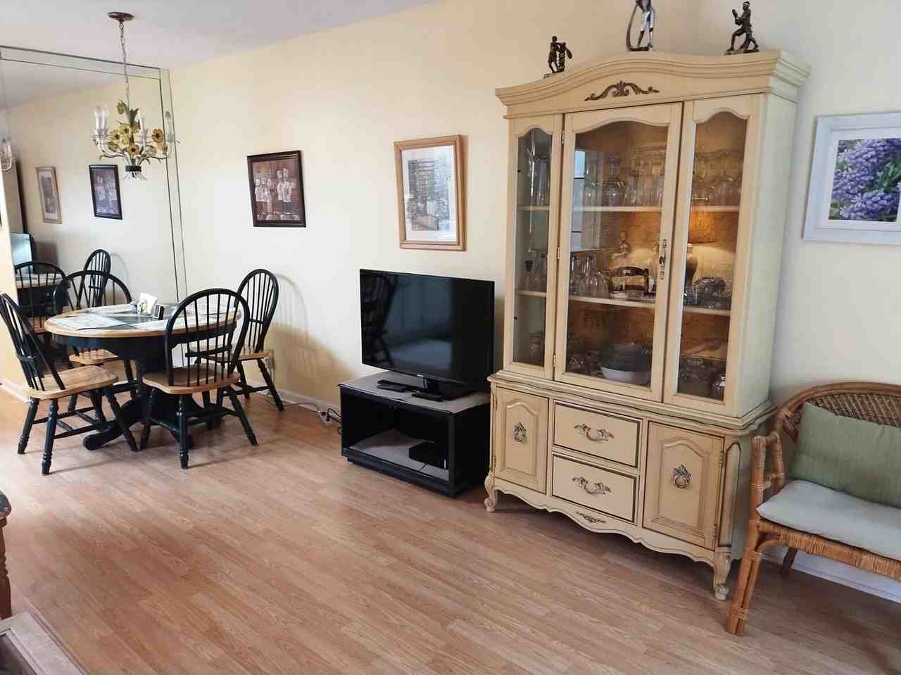 39 Harwood B - Photo 5 of 30