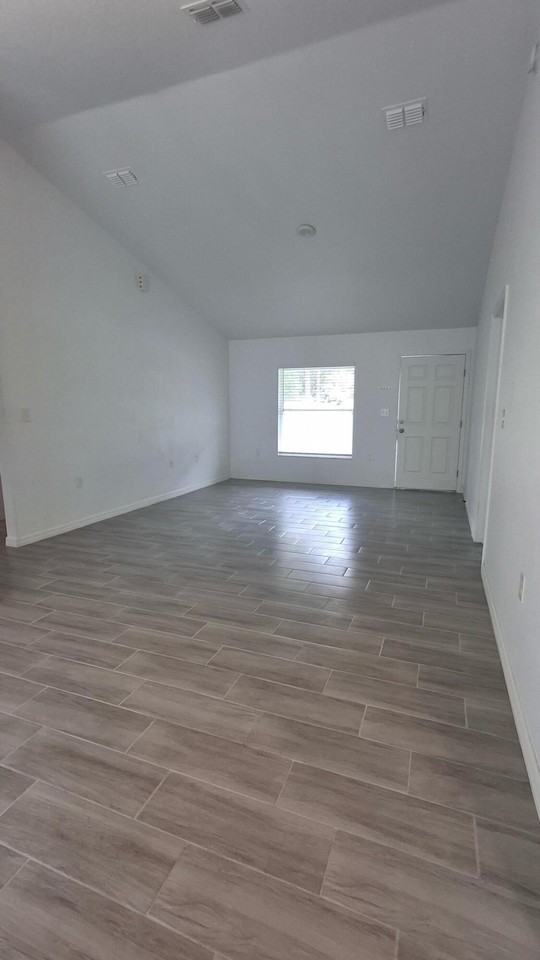 19850 Sw Eagle Dr - Photo 3 of 17