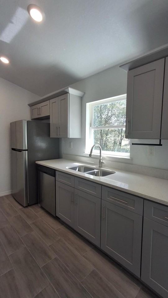 19850 Sw Eagle Dr - Photo 4 of 17