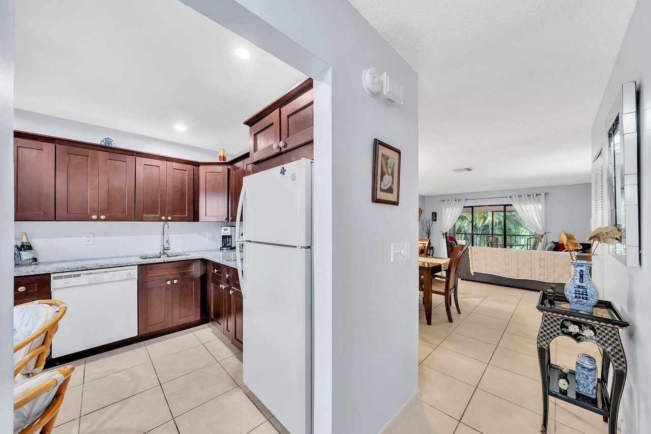 9278 Vista Del Lago Apt 31f