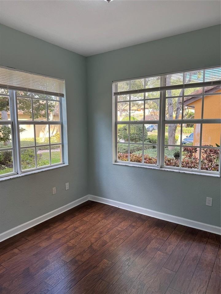 7997 Nw 128th Ln - Photo 3 of 7